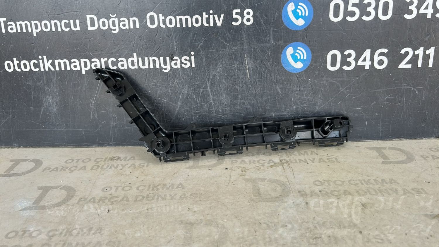 TOYOTA COROLLA ARKA TAMPON BRAKET� ALT SA� 2019- YEN�